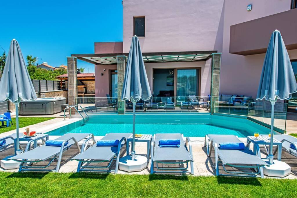 Villa Anthi, A Modern Villa With Salted Water Pool,Hot Tub & Bbq! Rethymno Esterno foto